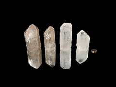 Bergkristalle mit Standfläche - 1 kg