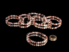 Granat in Wollastonit Kugelarmband 6 mm