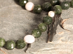 Jadeit-Perlen Halskette