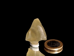 Libysches Wüstenglas - goldener Tektit