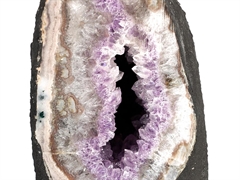nette, kleinere Amethyst-Kristalldruse