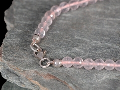 facettierte Rosenquarzkette