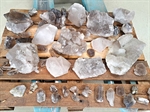 Rauchquarzkristalle und Stufen zT mit Rutil Lot