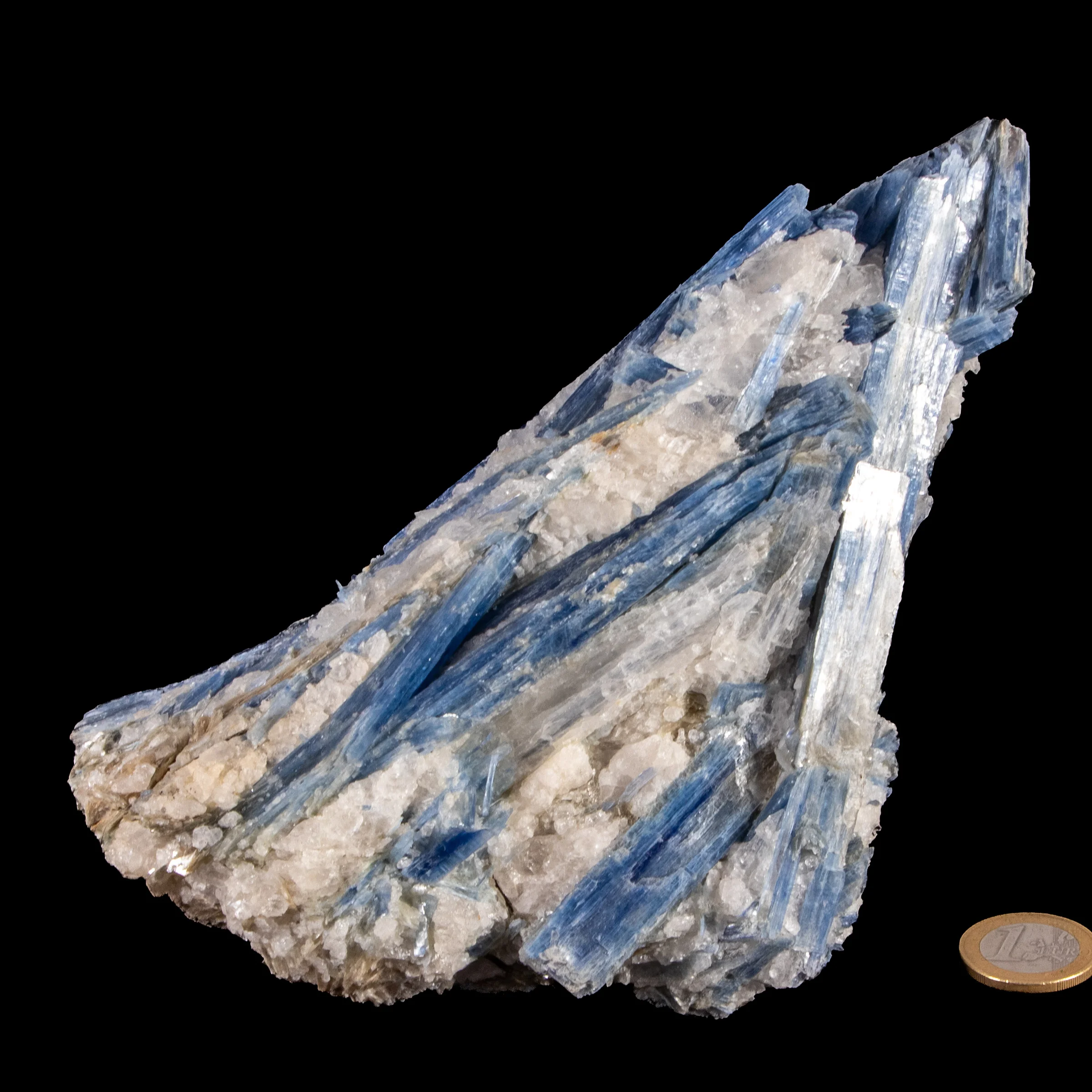 Kyanite crystal specimen