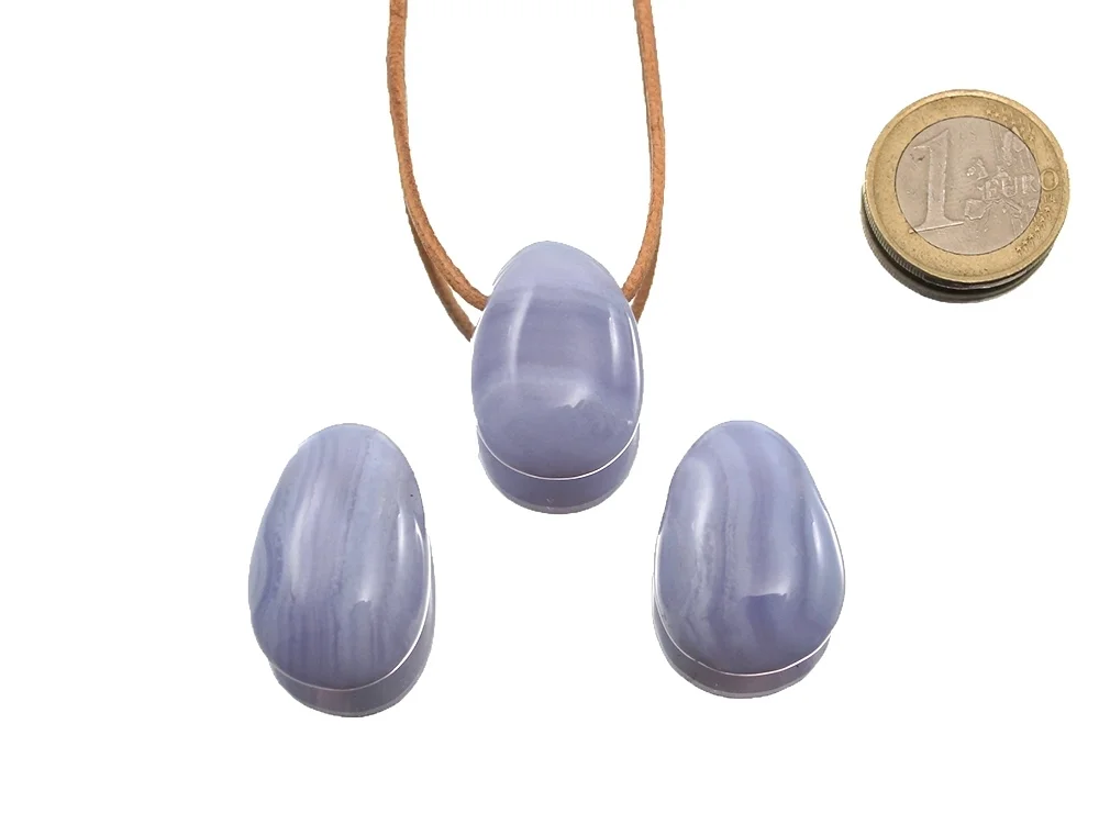 Chalcedon Tropfenanhänger