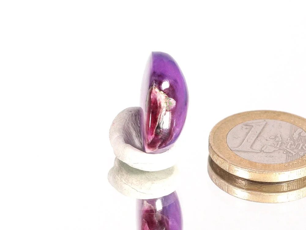 Sugilith Cabochon