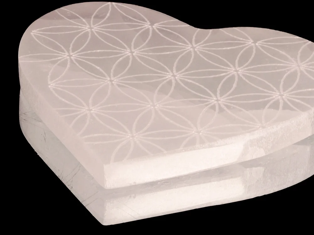 Selenit Herz XL "Blume des Lebens"**