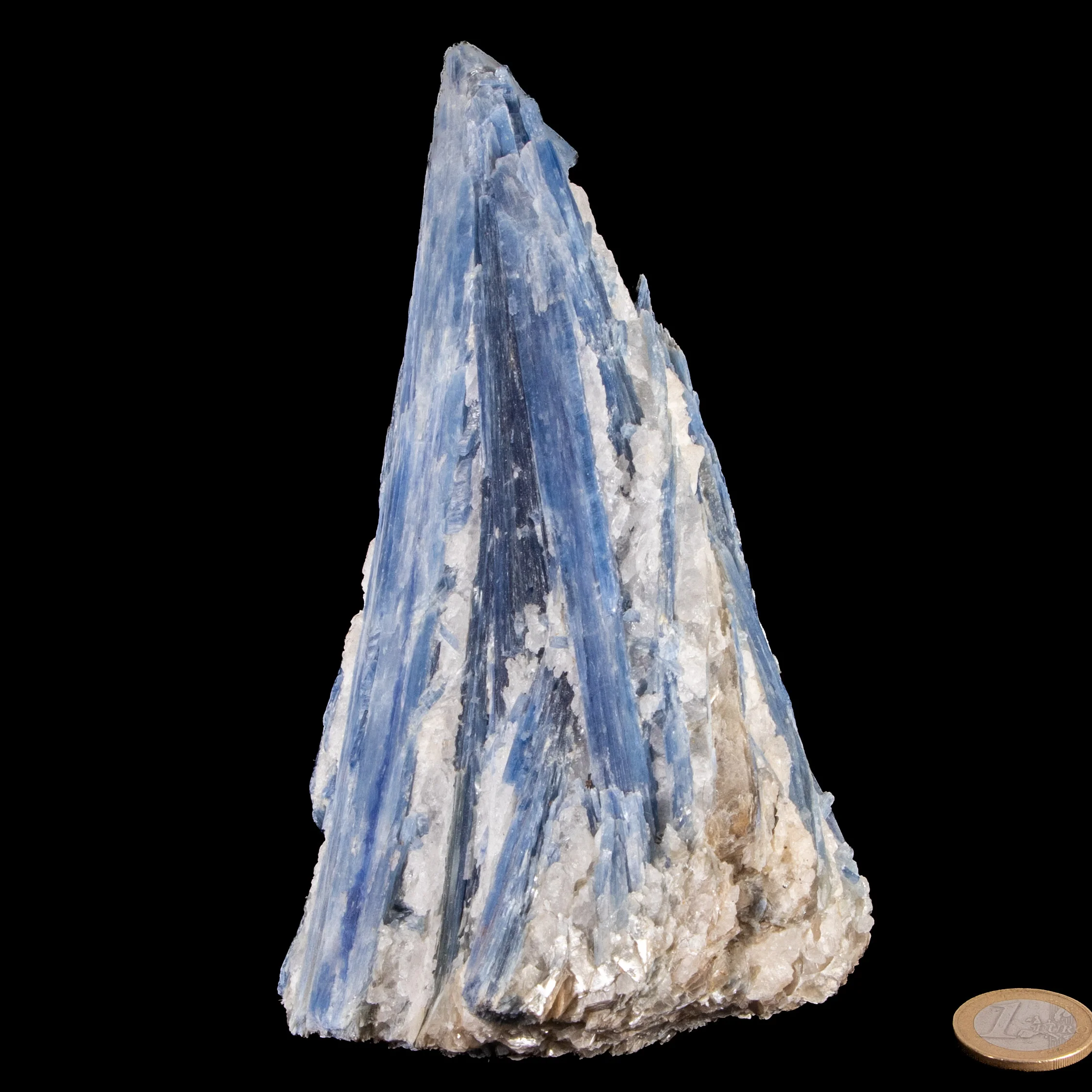 Kyanite crystal specimen