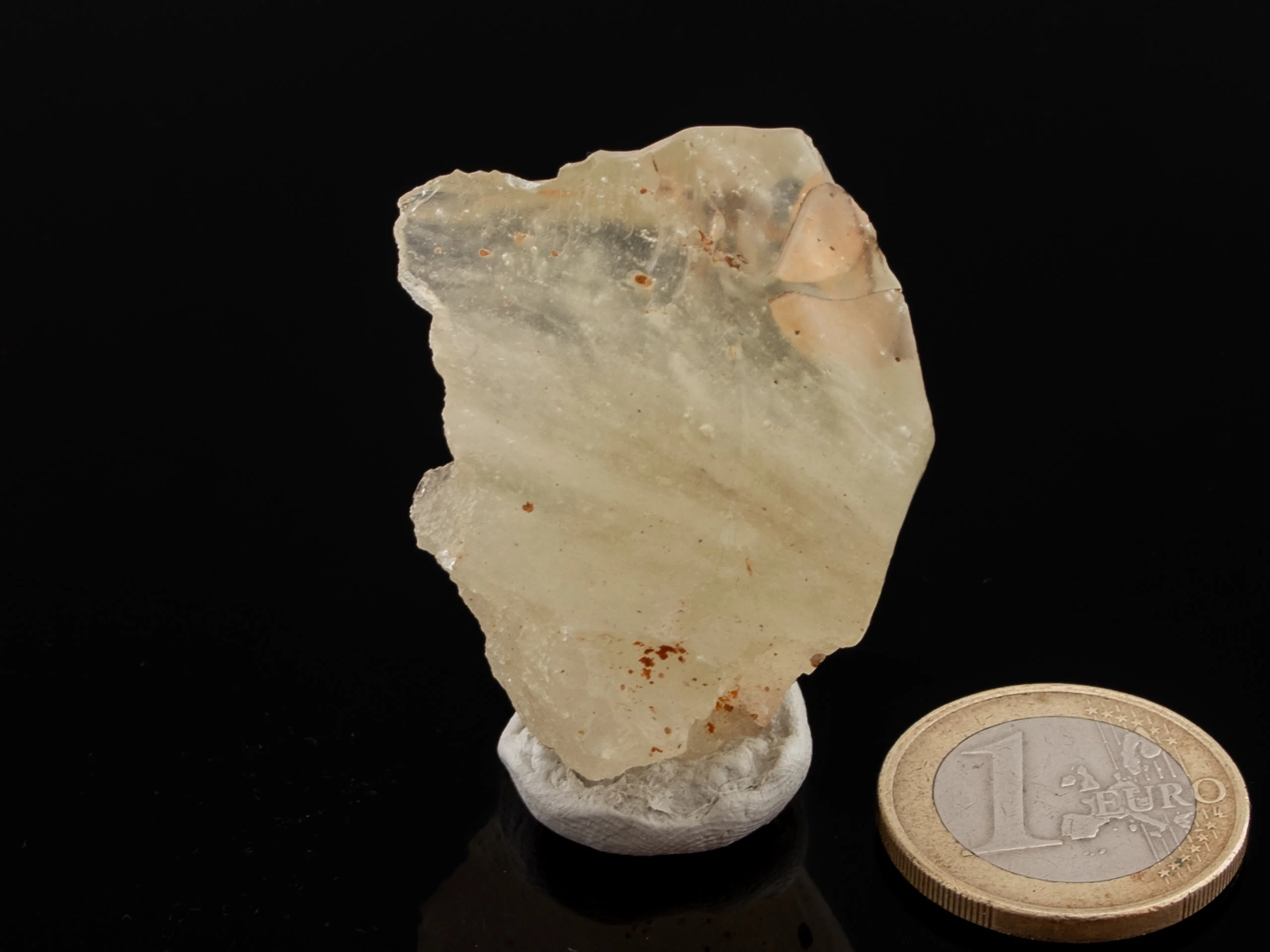 Libysches Wüstenglas - goldener Tektit
