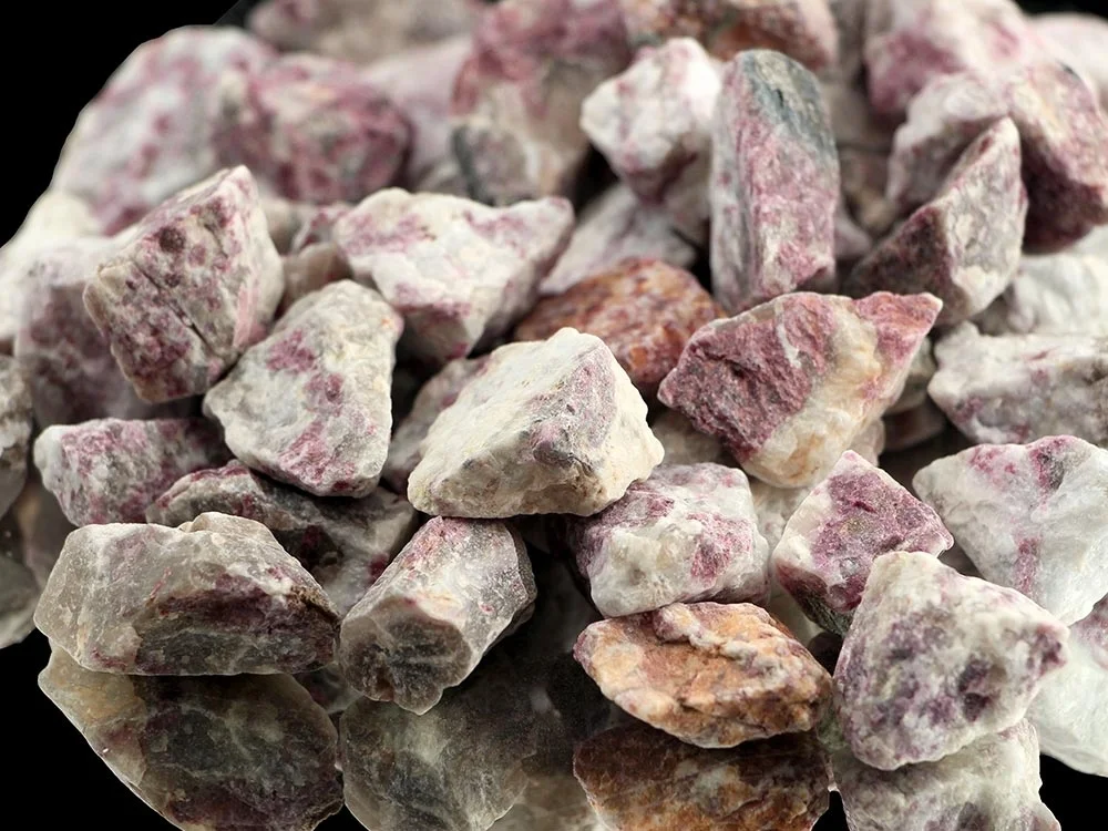 Turmalin rot kleine Rohsteine (2-4 cm) - 1 kg**