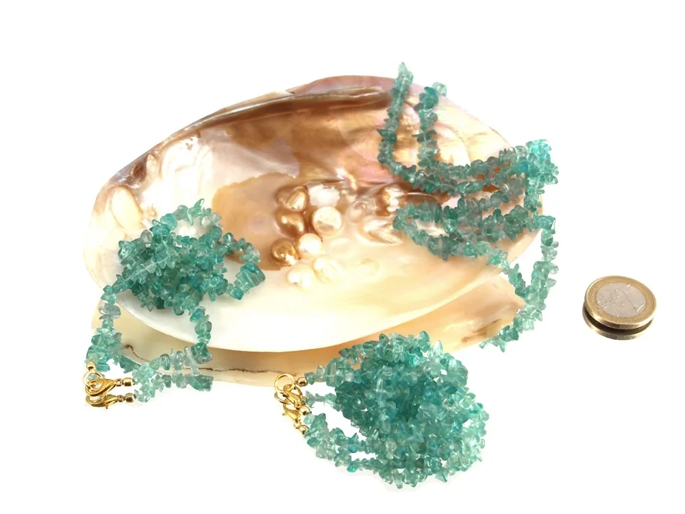 Blue apatite chip necklace