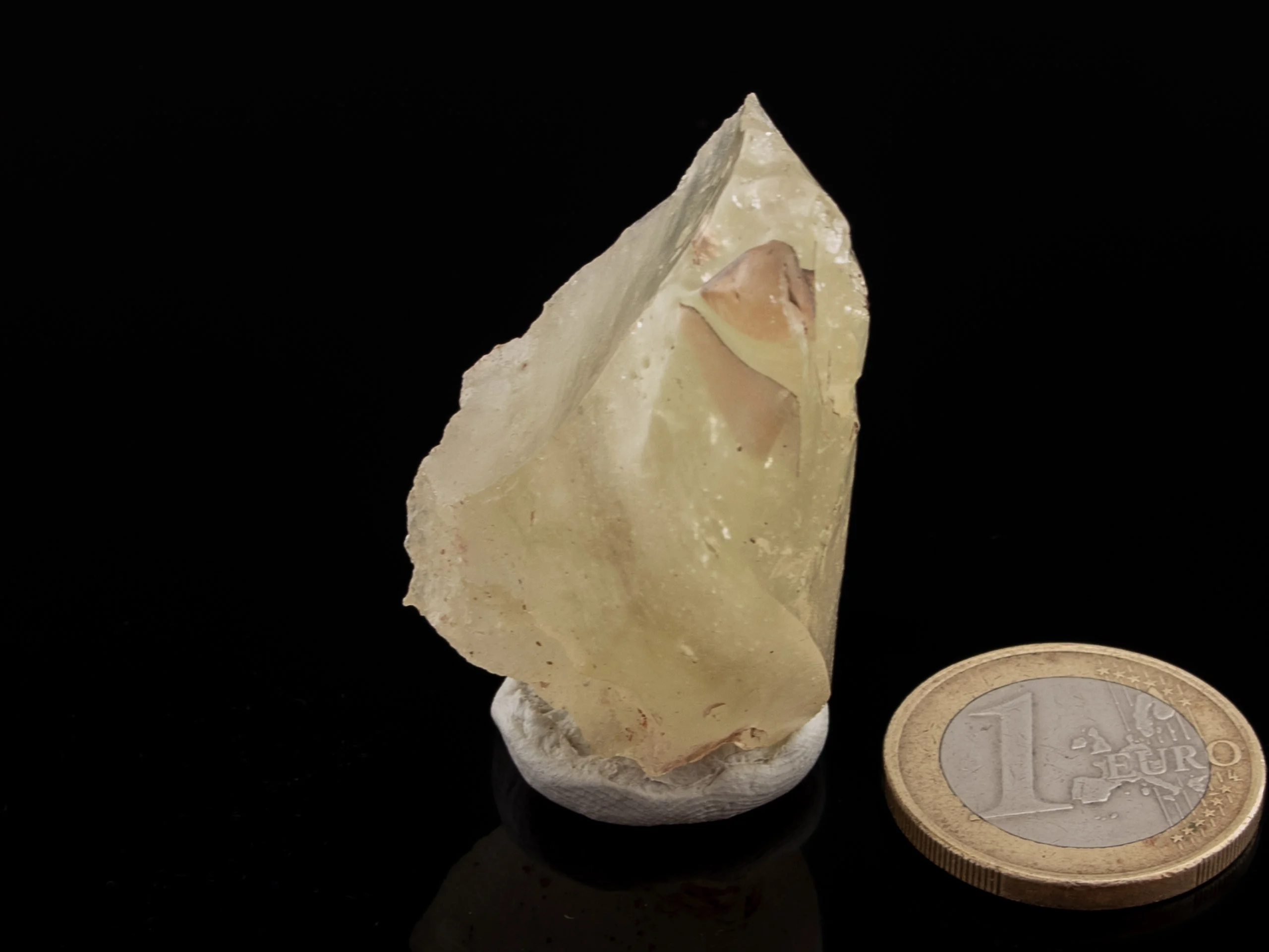 Libysches Wüstenglas - goldener Tektit