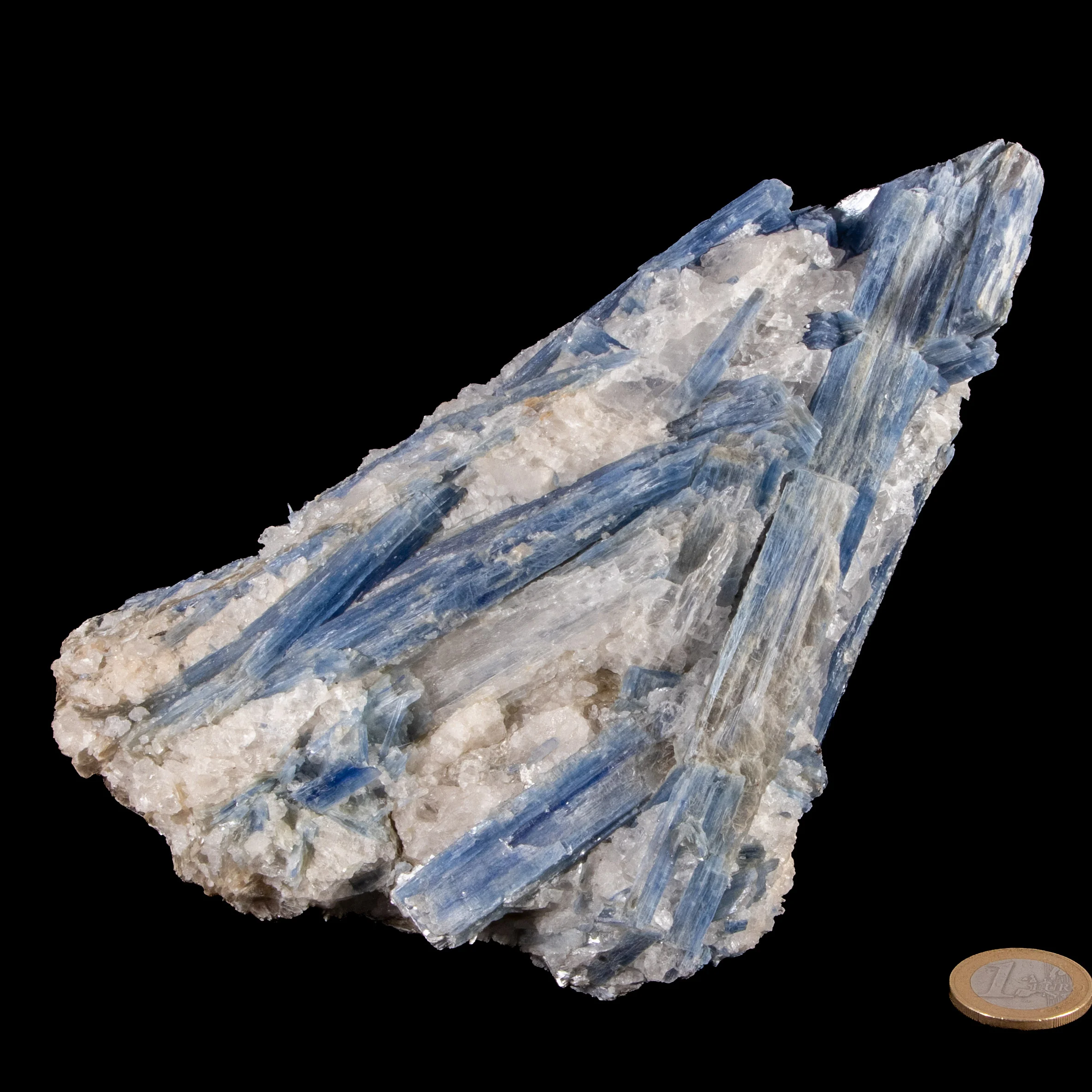 Kyanite crystal specimen