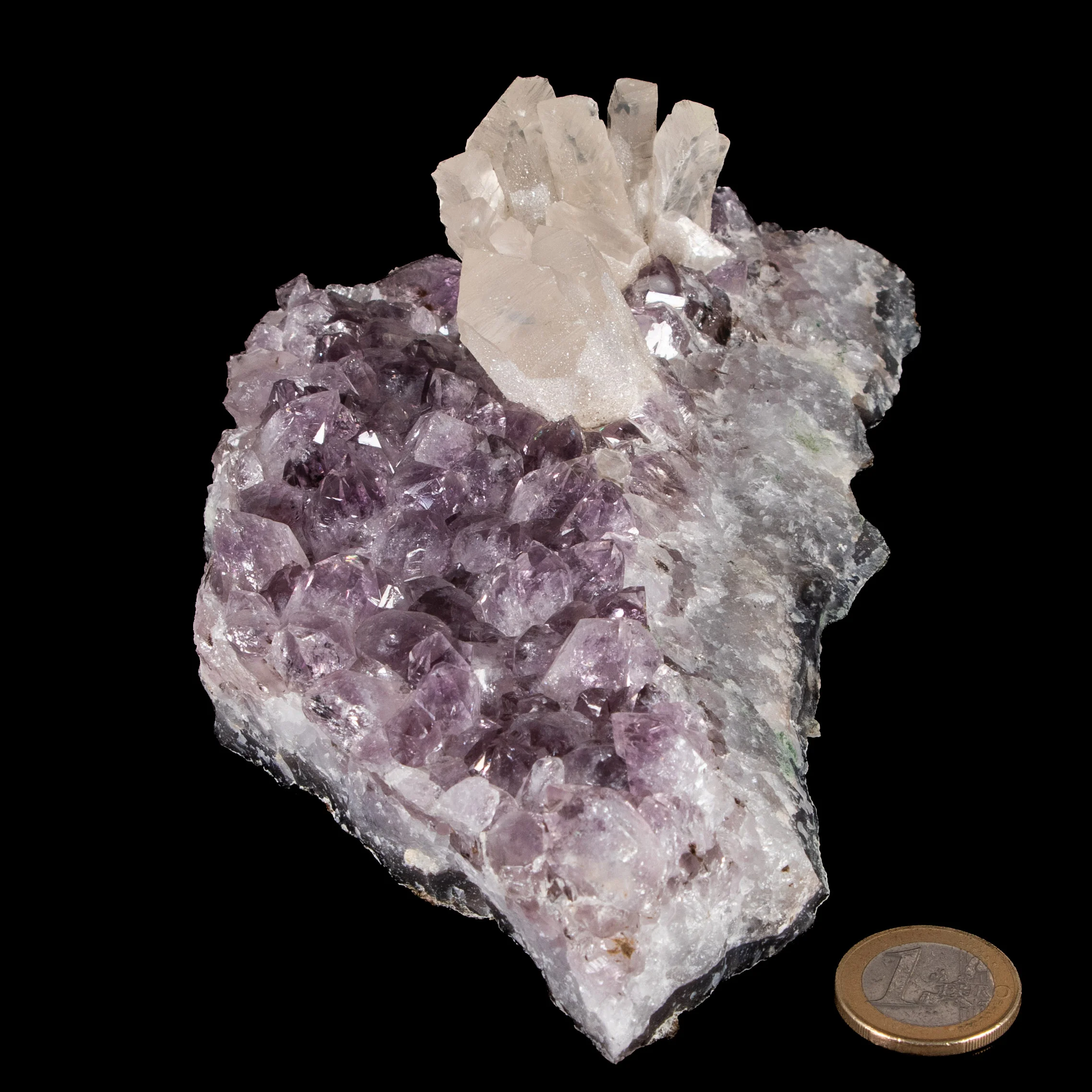 Amethyst mit Calcit