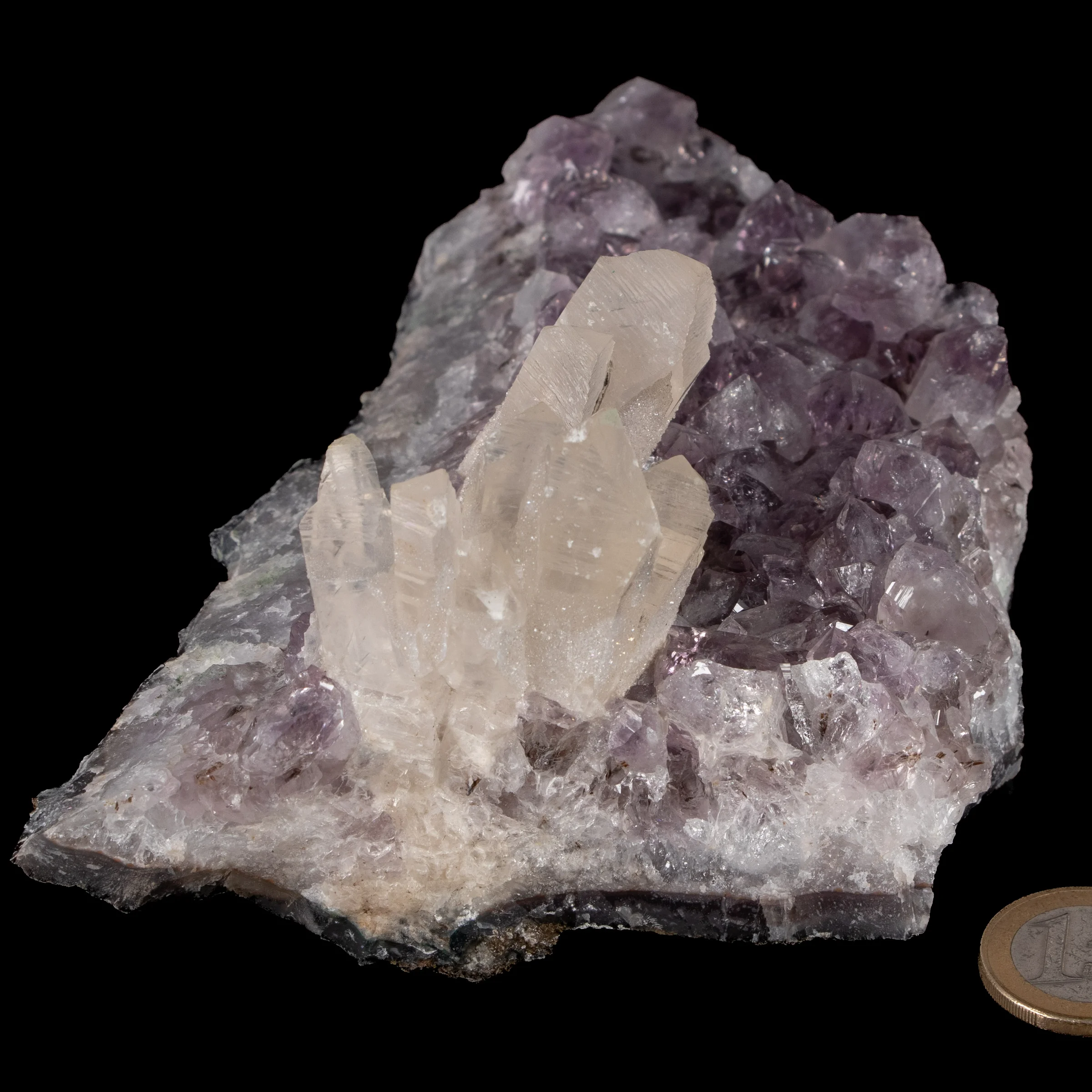 Amethyst mit Calcit