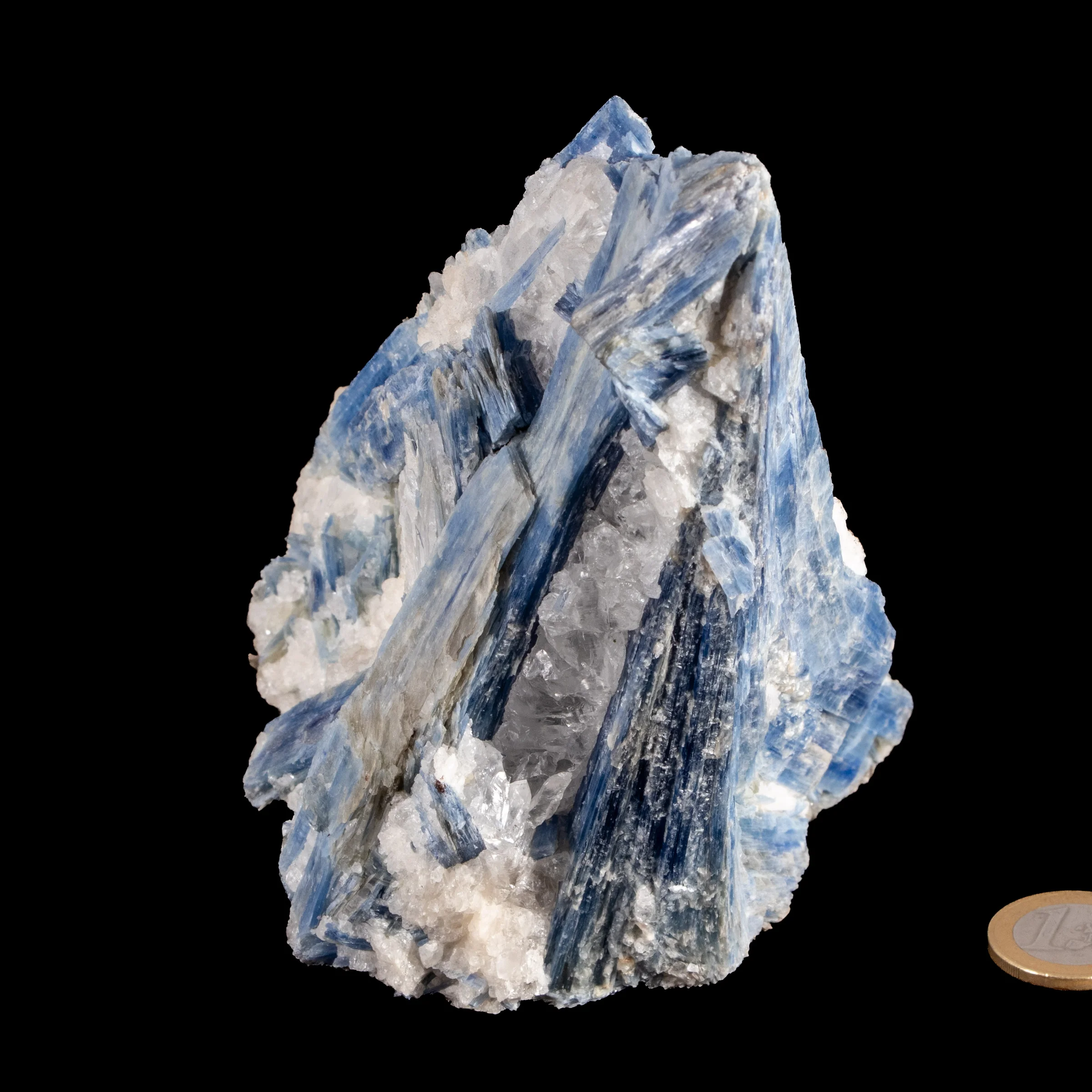 Kyanite crystal specimen