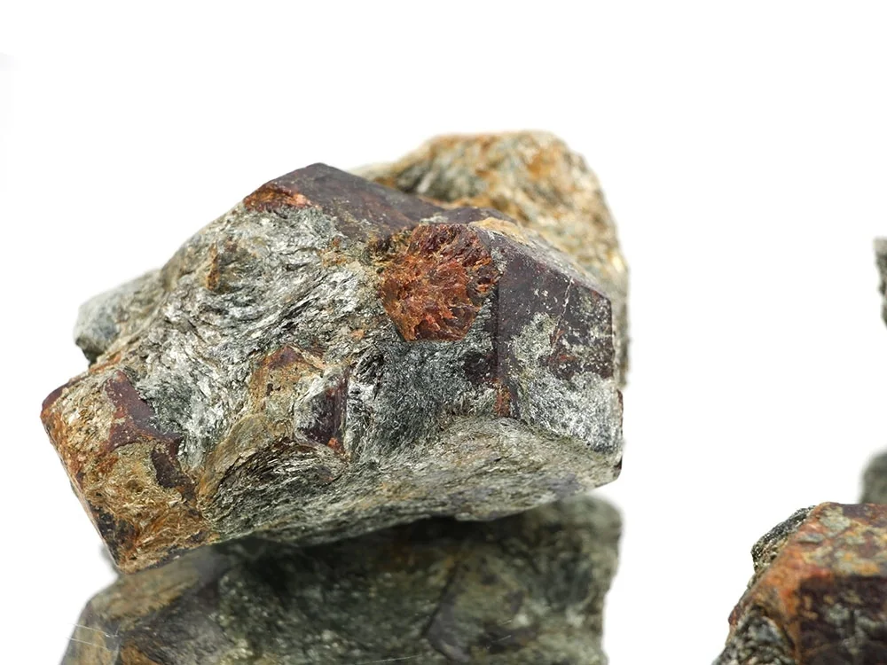 Garnet crystals from Ötztal on rough specimens - 1 kg**