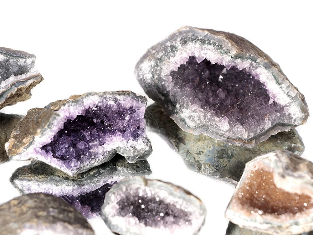 Amethyststücke schalenförmig / Minigeoden - 1 kg