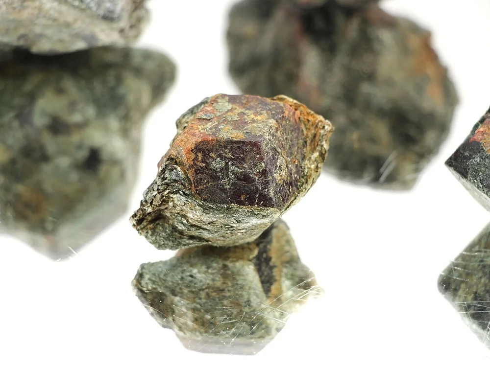 Garnet crystals from Ötztal on rough specimens - 1 kg**